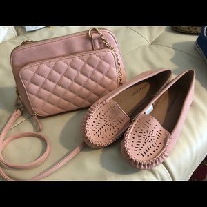 Lucky Brand loafers & matching LD brand purse.8M